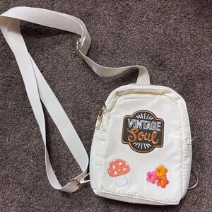 Handmade Vintage Soul Mushroom Floral Embroidered Nylon Crossbody Bag Off White